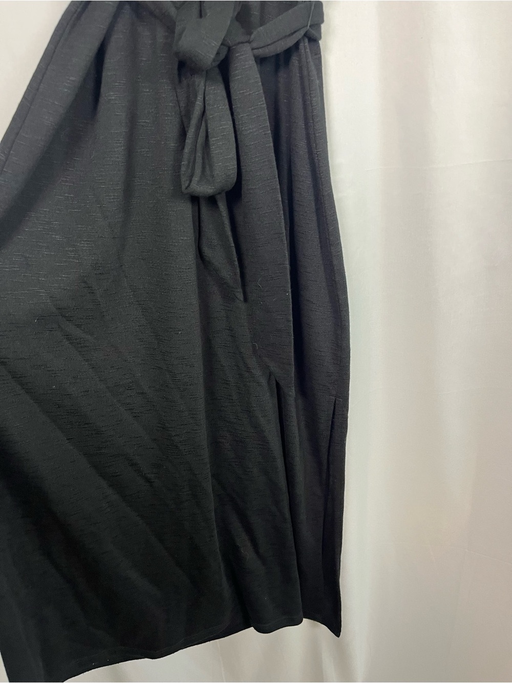 Paige blossom flutter sleeve belted light weight knit midi dress black sz m - Picture 6 of 9